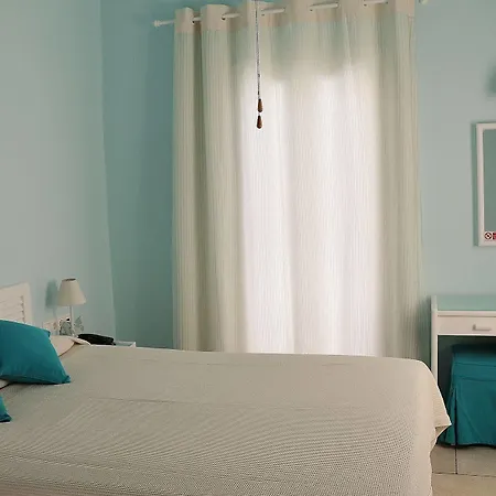 Zorzis (adults Only) 2* Perissa (Santorini)